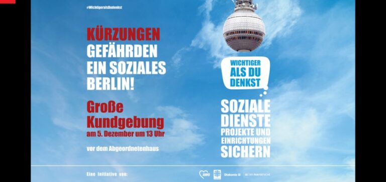 Vor einem blauen Himmel steht der Berliner Fernsehturm mit abgeschnittenem Turm. Text: "Kürzungen gefährden ein soziales Berlin."